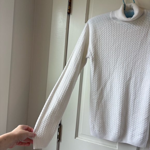 ASOS Cream White Textured Knit Turtleneck Sweater Size S - Picture 2 of 4